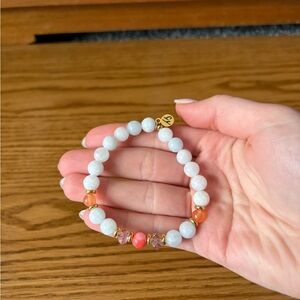 Chic White and Gold Beaded Bracelet